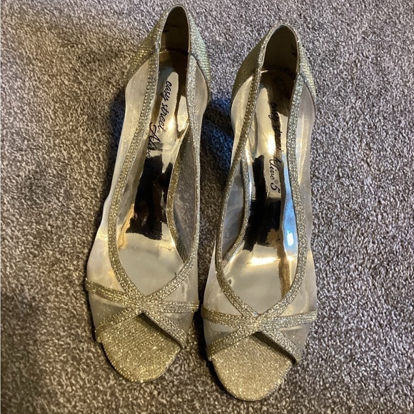 Easy Street Alive 5 Size 9W Picaboo Pumps - Picture 2 of 5